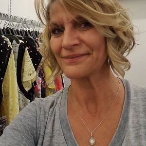 Meet your Posher, Theresa